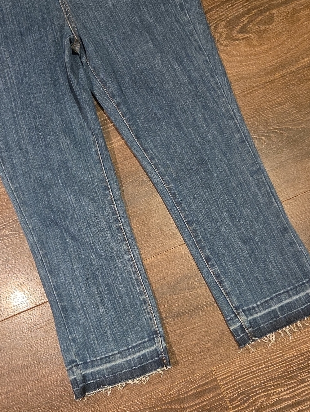 ❤️ JUDY BLUE HIGH RISE SKINNY CROP CAPRI JEANS, PULL ON, 4/5 (27) - Picture 3 of 8